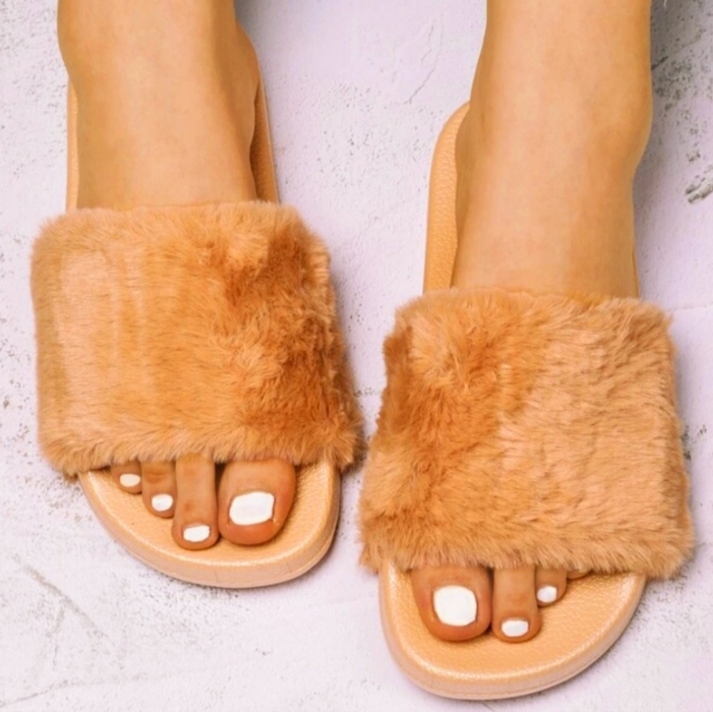 Super Soft Fuzzy Slippers